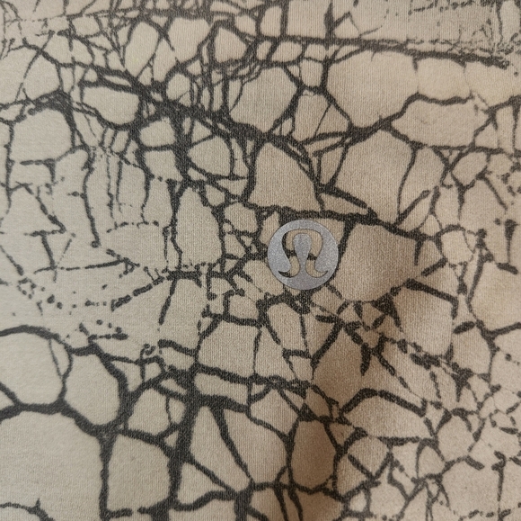 Lululemon Wunder Train High Rise Biker Shorts 7 Inch inseam Size 4. - Picture 3 of 7